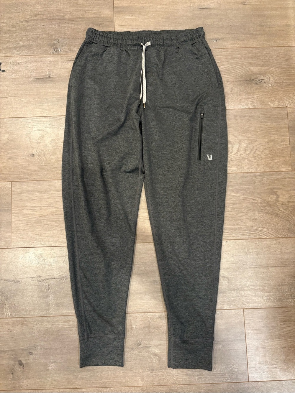 Vuori Sunday Performance Jogger Moisture Wicking Stretch Pants V416 Mens Medium